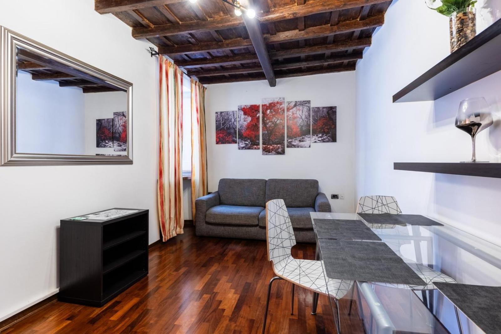Navona Open Space Aparthotel 4*
